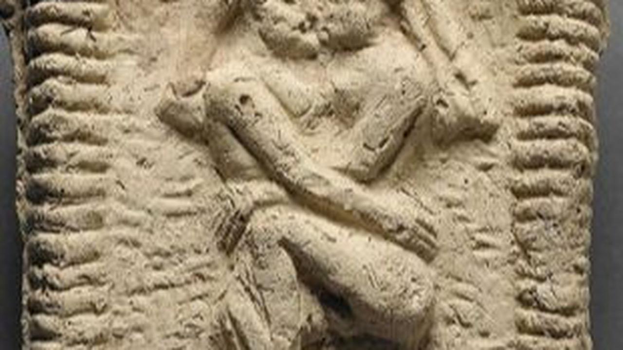 Namun, beberapa teks Mesopotamia dengan jelas menggambarkan kebiasaan ini secara romantis—terutama untuk pasangan yang sudah menikah.