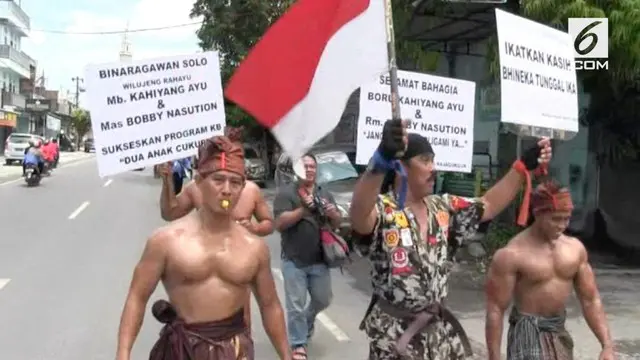 VIDEO: Aksi Unik Ucapan Pernikahan Anak Presiden Jokowi