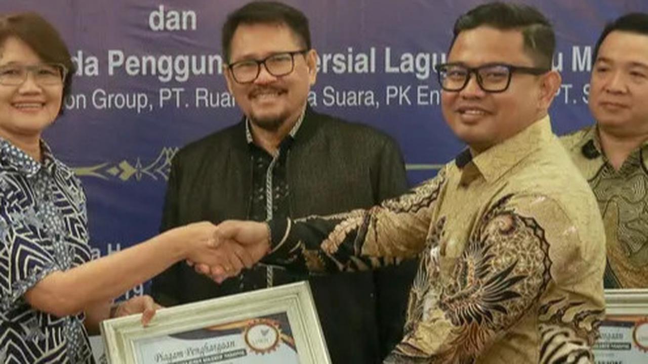 FOTO: Taat Bayar Royalti, SCM Terima Penghargaan dari Lembaga Manajemen Kolektif Nasional