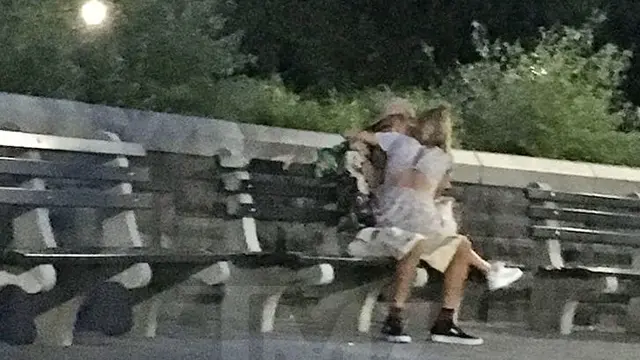 [Bintang] Hailey Baldwin - Justin Bieber