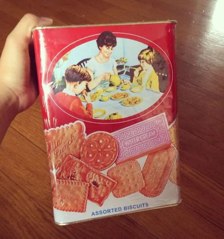 Menjadi teka-teki bertahun-tahun, ternyata sosok ayah di kaleng biskuit legendaris, Khong Guan, ada di ... (Via: instagram.com/katelapo)
