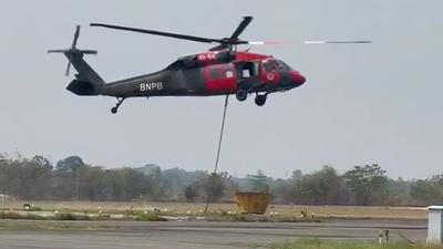 Kebakaran Hutan Way Kambas Belum Padam Usai 64 Kali Water Bombing