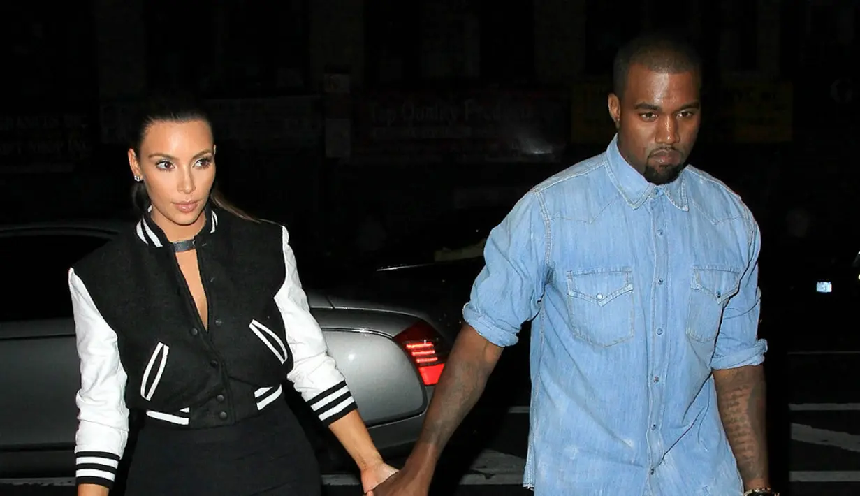 Kim Kardashian terlihat tengah kencan dengan Kanye West usai kelahiran anak ketiganya, Chicago West. (The Inquisitr)