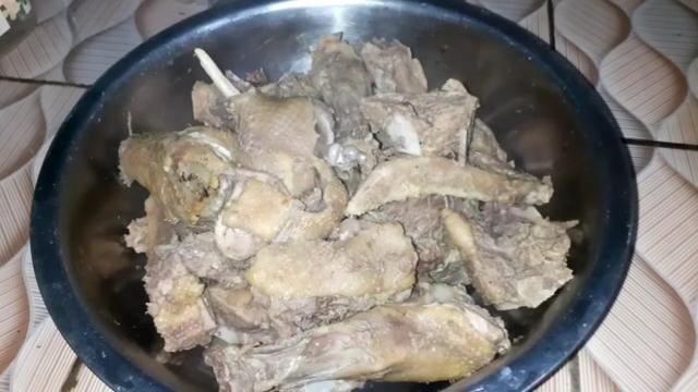 Tak Perlu Jeruk Nipis, Ini 4 Cara Ampuh Hilangkan Bau Amis Daging Bebek