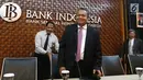 Gubernur BI Perry Wardjio saat jumpa pers hasil Rapat Dewan Gubernur BI di Jakarta, Kamis (27/9). RDG BI memutuskan suku bunga Deposit Facility 25 bps menjadi 5,00%, dan suku bunga Lending Facility sebesar 25 bps menjadi 6,50%. (Liputan6.com/Angga Yuniar)