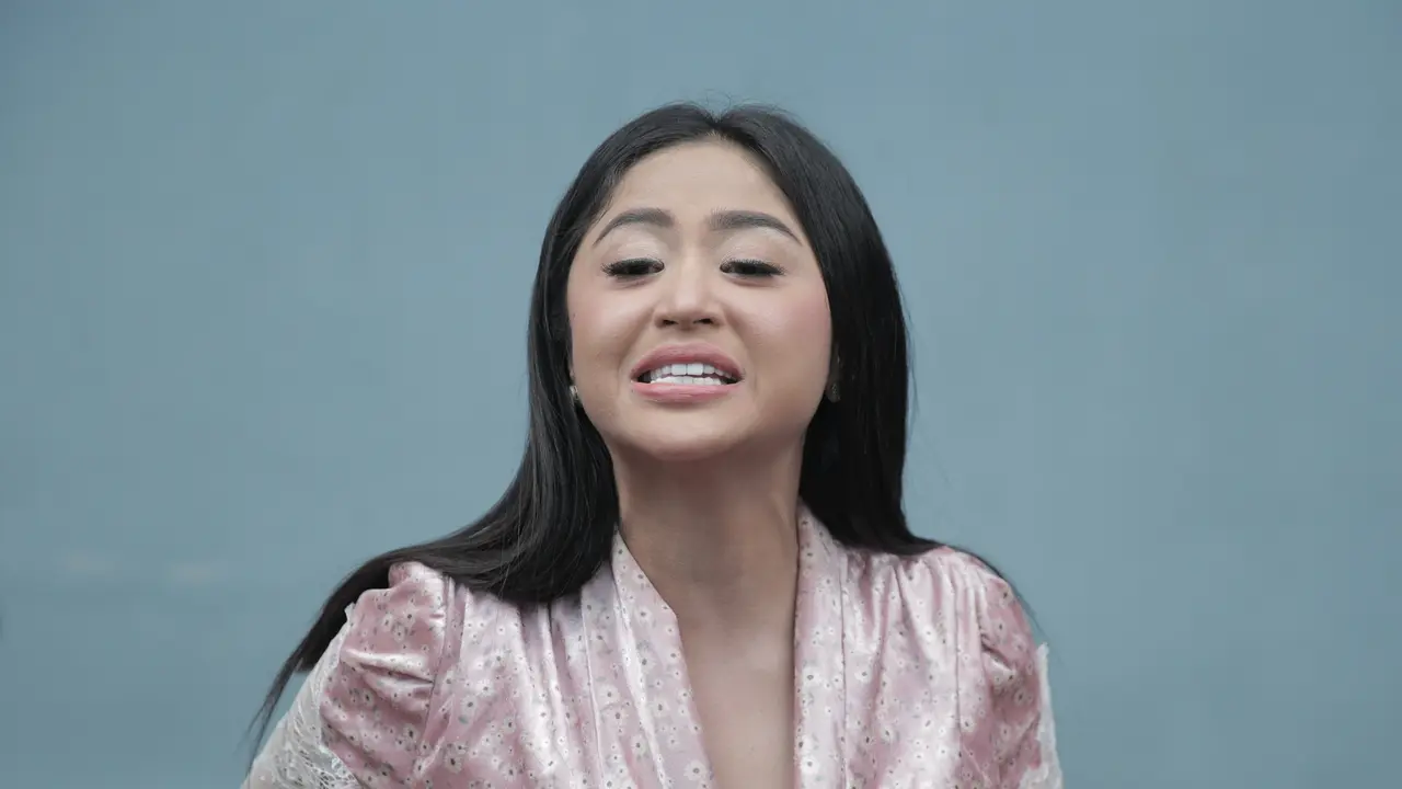 [Fimela] Dewi Perssik