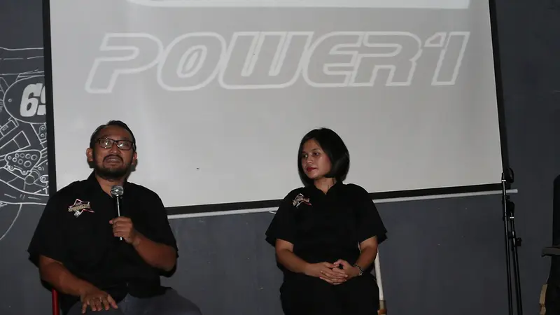 Deananda Sudijono dan Ahmad Yunus 