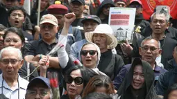 Mereka berunjuk rasa menolak revisi Undang-undang Pemilihan Kepala Daerah (UU Pilkada) oleh Dewan Perwakilan Rakyat (DPR) RI. (Liputan6.com/Herman Zakharia)