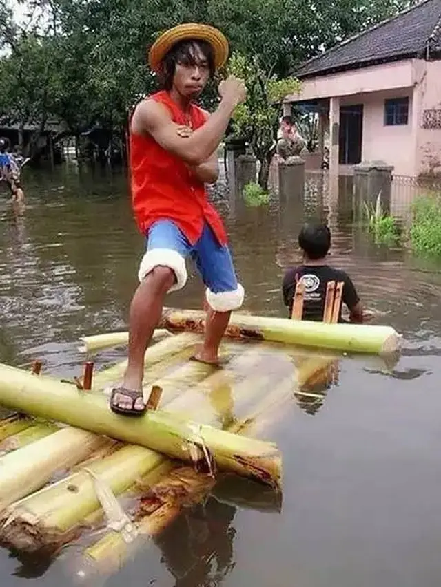 7 Potret Nyeleneh Ketemu Wibu di Tempat Umum Ini Bikin Tepuk Jidat