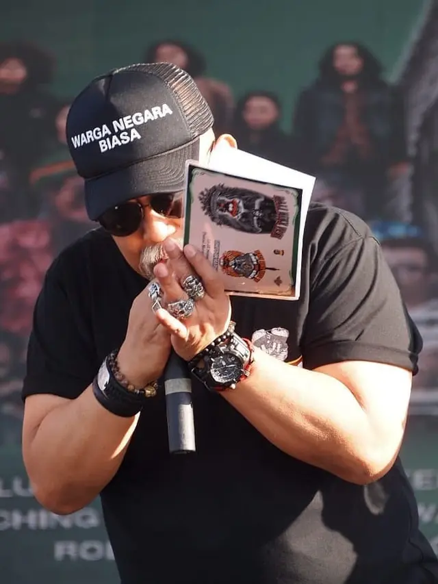 [Fimela] Indro Warkop