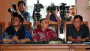 Kuasa hukum Bareskrim Polri di sidang praperadilan Novel Baswedan dengan agenda pembacaan keputusan hakim di PN Jaksel, Selasa (9/6/2015).  Hakim tunggal Zuhari menolak gugatan praperadilan yang diajukan Novel Baswedan (Liputan6.com/Yoppy Renato)