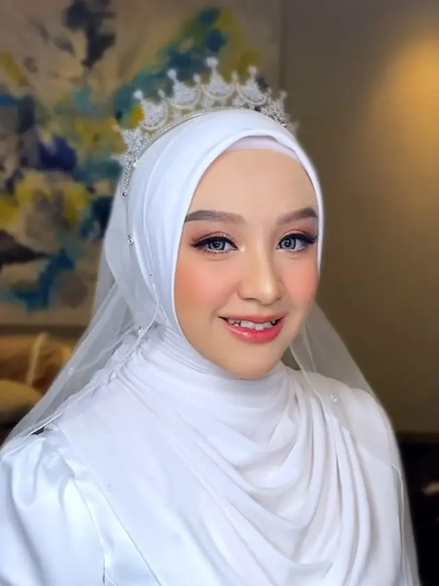 Serupa Tapi Tak Sama, Detail Makeup Pengantin Hersa Echa dan Nadya Mustika yang Nyaris Mirip di Hari Pernikahan
