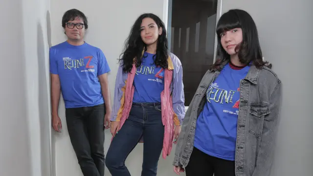 [Bintang] Media visit pemain film Reuni Z