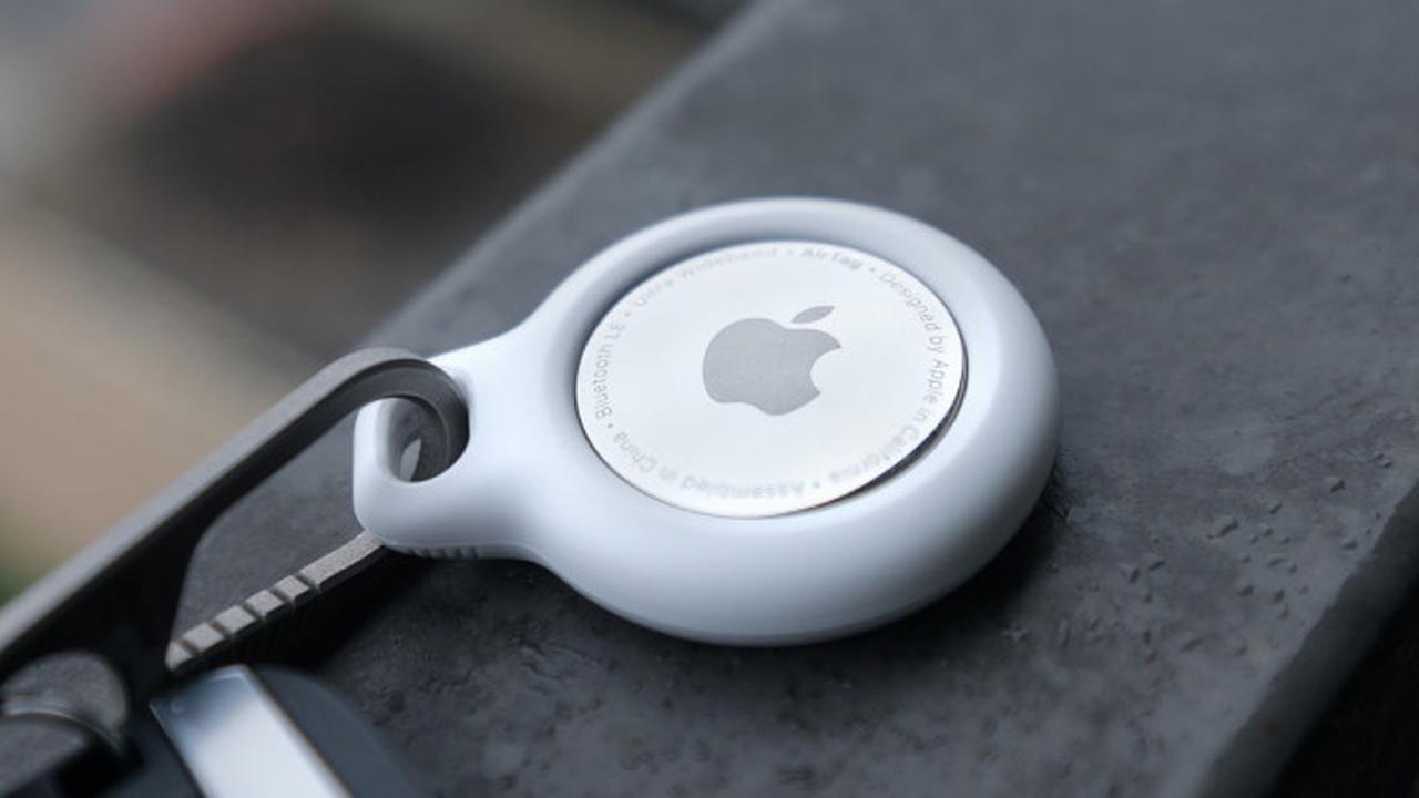 Apple AirTag. Dok: Daniel Romero/Unsplash