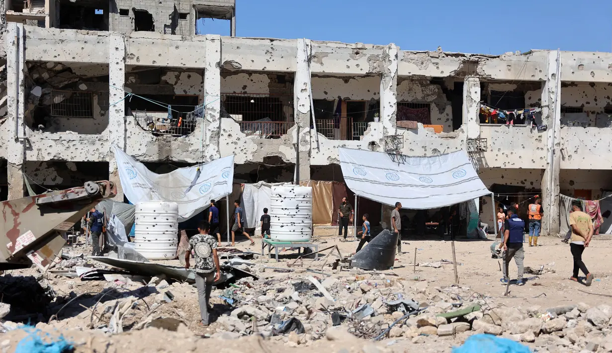 Dua sekolah tersebut adalah sekolah Al-Zahra dan Abdel Fattah Hamoud. (Omar AL-QATTAA/AFP)