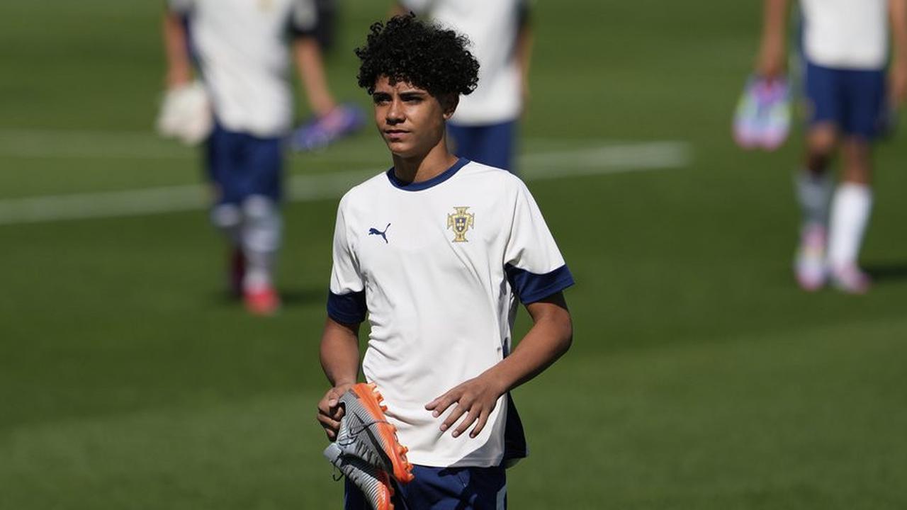 Usai Debut di Portugal U15, Cristiano Ronaldo Jr Jadi Incaran Klub-Klub Raksasa Eropa