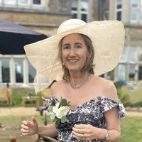 Sang penulis meninggal dunia di usia 55 tahun.