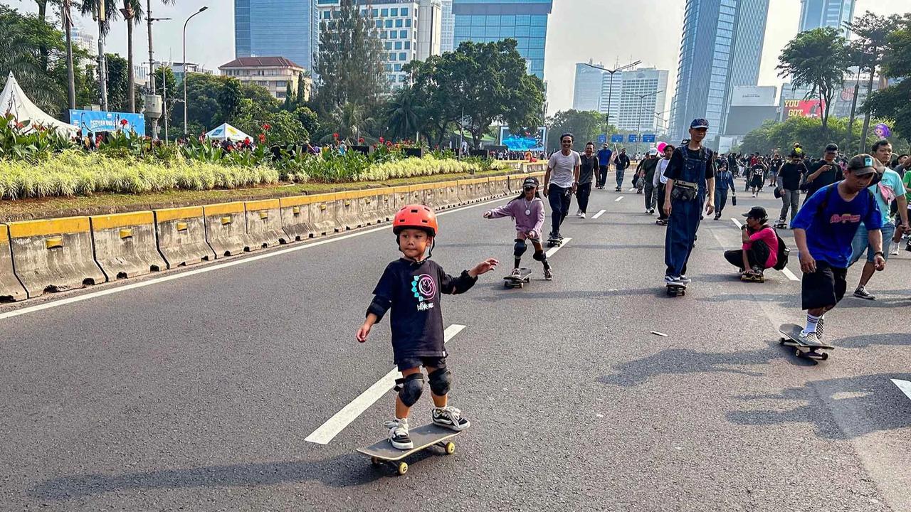 FOTO: Ratusan Skater Ramaikan Perayaan Hari Skateboard Sedunia di Jakarta