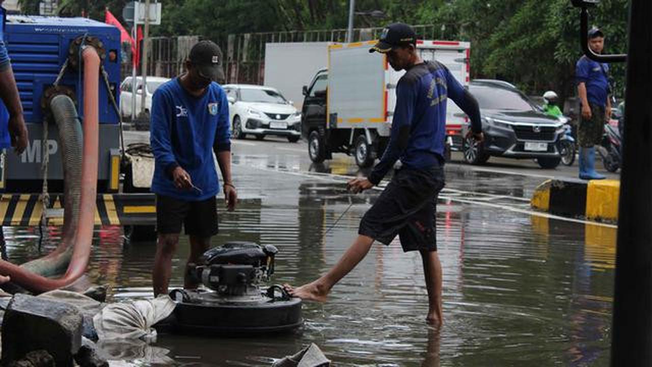 Hadapi Hujan Ekstrem, Pemprov DKI Jakarta Siapkan Ratusan Pompa Antisipasi Banjir