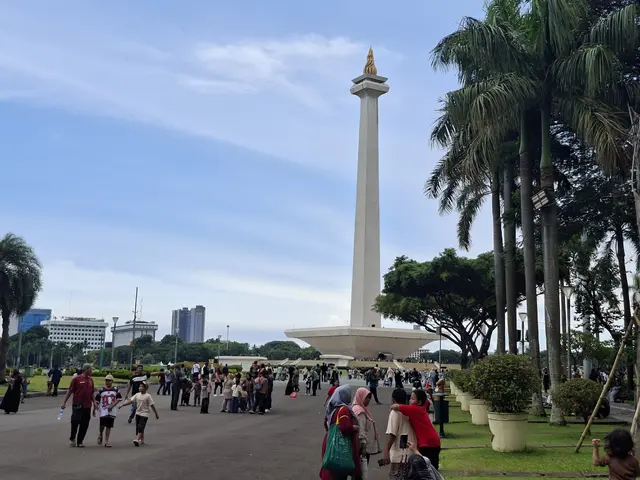 3. Monumen Nasional (Monas)