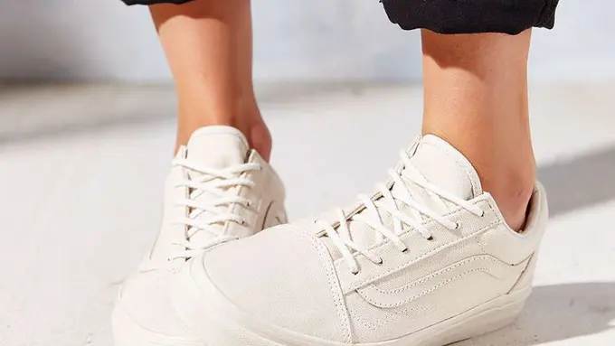 [Bintang] Sneakers putih