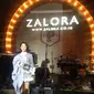 Andien Aisyah mendapat penghargaan Fashion Game-Changer of the  Year Zalora style Awards, Kamis (8/4/2016) (Foto: Liputan6.com/Novi Nadya)