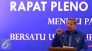 Ketua Umum Partai Demokrat Susilo Bambang Yudhoyono berpidato di depan para kader saat Rapat Pleno Partai Demokrat  di Hotel Grand Yasmin, Jabar, Jumat (28/8/2018). SBY berpesan agar para kader bersiap hadapi Pilkada Serentak. (Liputan6.com/Helmi Afandi)