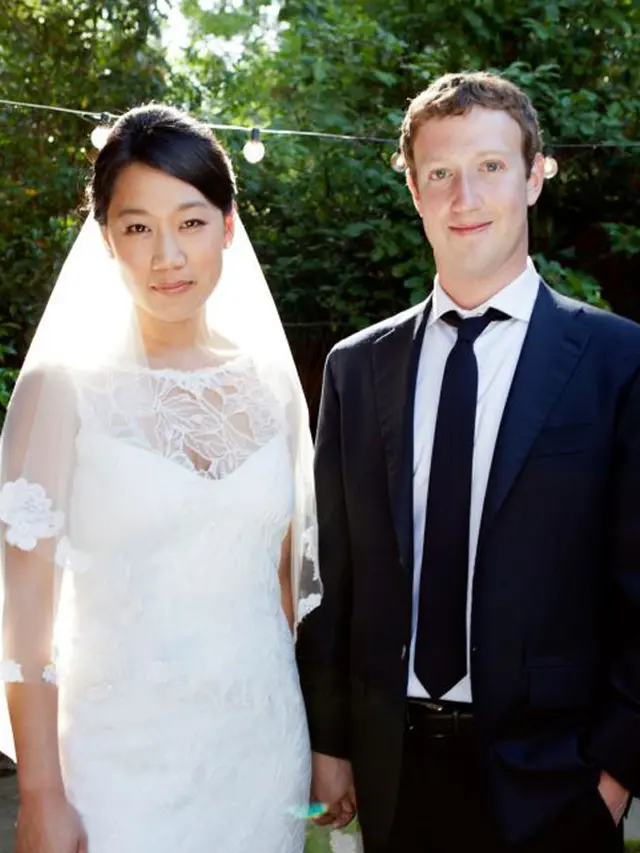 [Bintang] 10 Bukti Kesederhanaan Mark Zuckerberg yang Harus Kamu Tiru