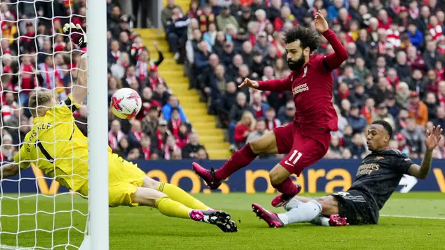Foto: Gol Roberto Firmino Buyarkan Asa Arsenal Raup Tiga Poin Penuh di Kandang Liverpool