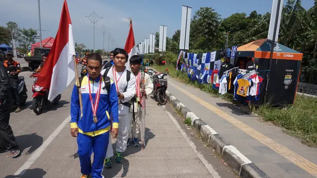Aksi jalan kaki atlet paralimpik