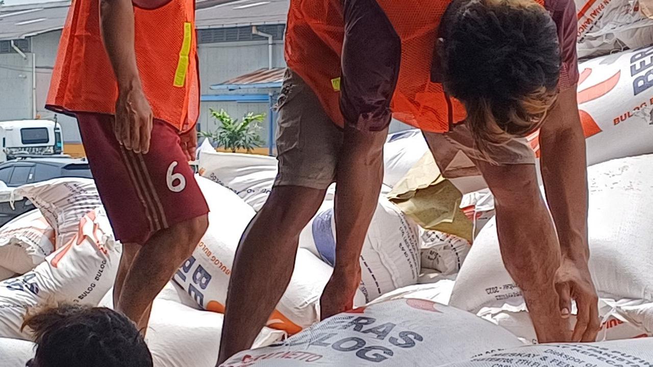 Dirut Bulog: Beras Impor 500.000 Ton Masuk Indonesia di Awal Tahun 2024