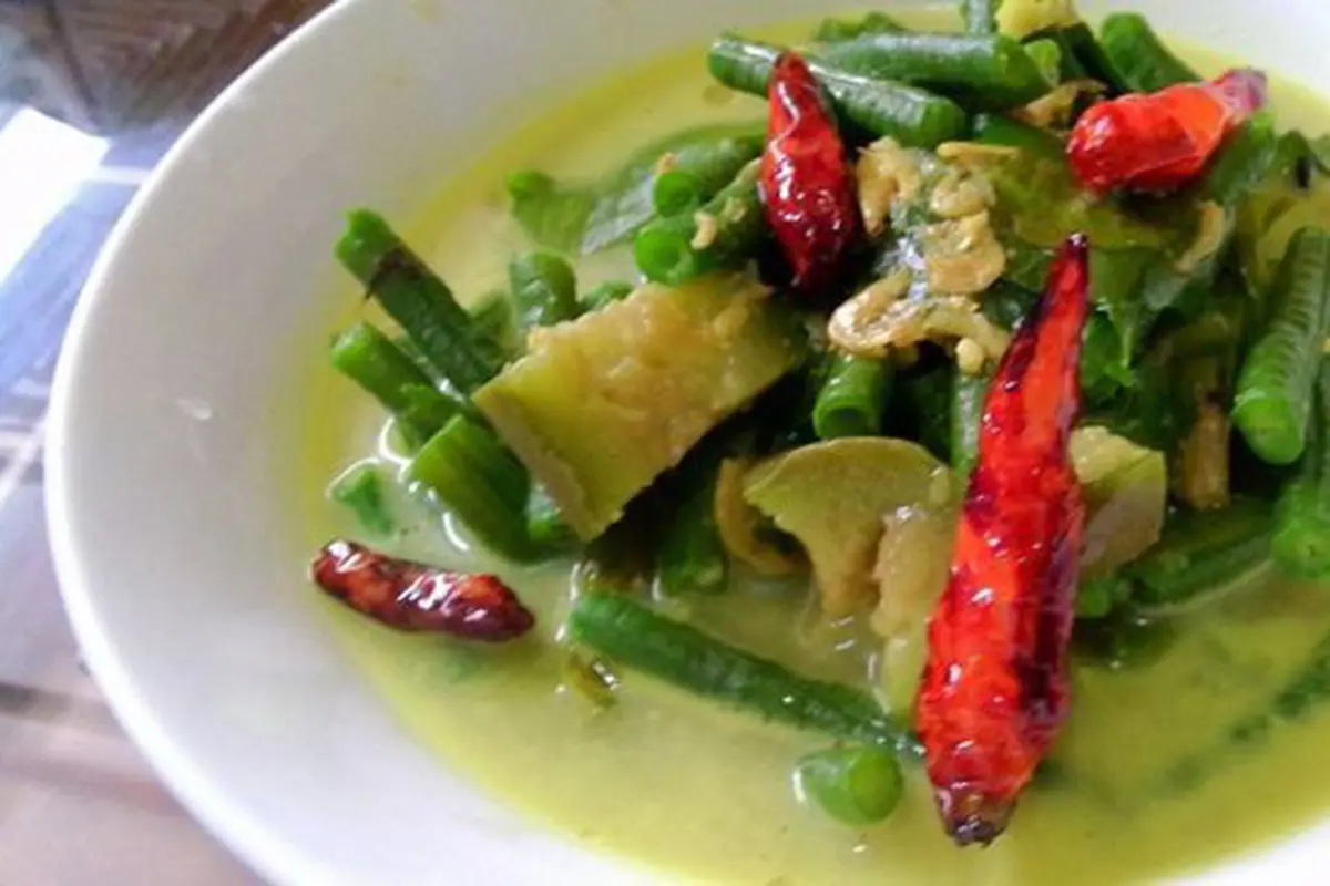 Sayur masak lodeh selain memiliki rasa enak juga memiliki nutrisi sehat/copyright cookpad.com