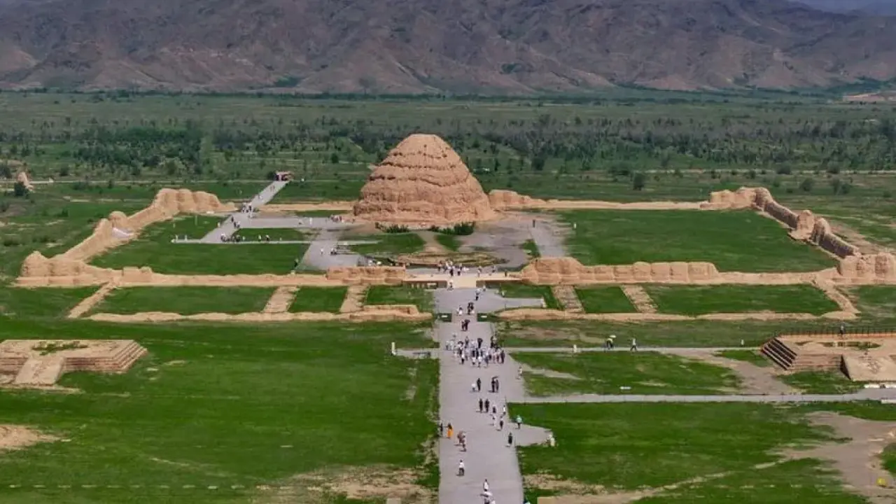 Makam Kekaisaran Xixia merupakan situs arkeologi terbesar, berperingkat tertinggi, dan paling utuh dari periode Xixia (Dok. Xinhua).