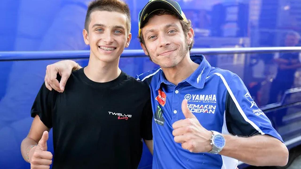 Luca Marini dan Valentino Rossi (c) MotoGP.com