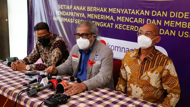 Doddy Sudrajat mendatangi Komnas Perlindungan Anak di kawasan Pasar Rebo, Jakarta Timur (Kapanlagi/Bayu Hendarto)
