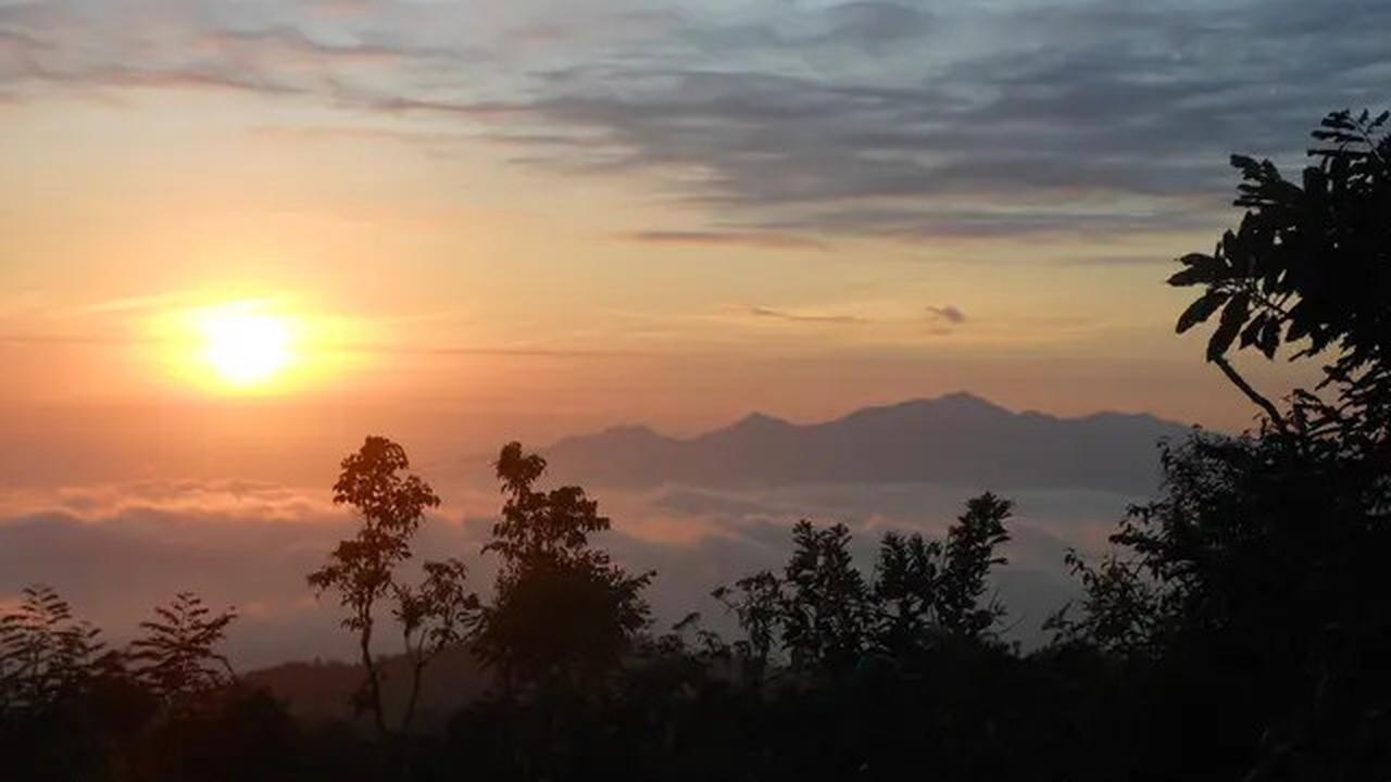 6 Fakta Menarik Gunung Kaba di Bengkulu yang Punya Danau di Ketinggian 1.100 Mdpl