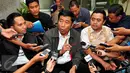 Abraham Lunggana memberikan keterangan pers usai diperiksa Bareskrim Polri, Jakarta, Senin (15/6/2015). Haji Lulung diperiksa sebagai saksi dalam dugaan korupsi pengadaan alat printer dan scanner (3D) di sekolah Jakarta Barat (Liputan6.com/Yoppy Renato)