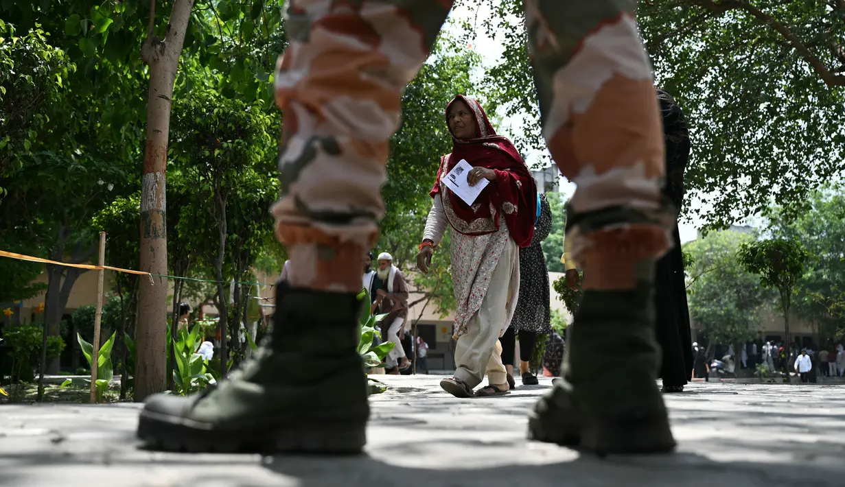 Sebagai negara demokrasi terbesar di Asia Selatan, India menggelar proses pemilu terpanjang. (Sajjad HUSSAIN/AFP)