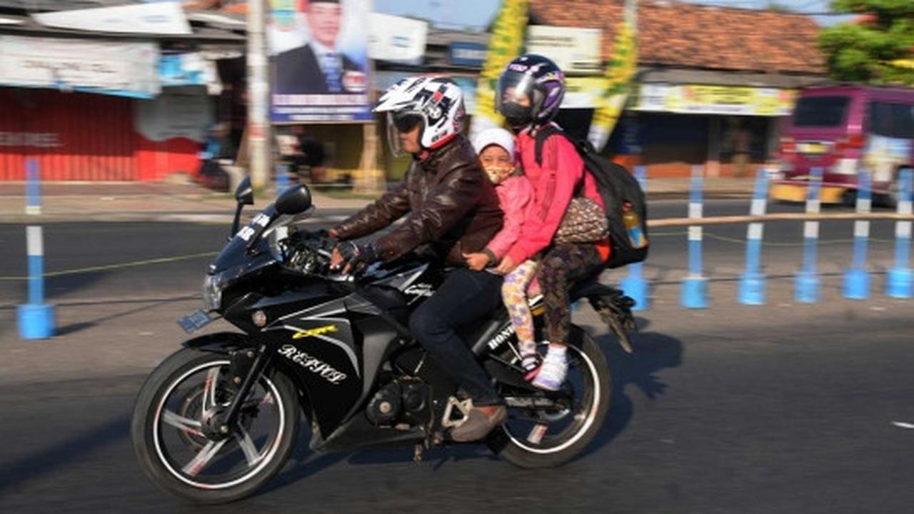 Lewat Pantura, pemudik sepeda motor leluasa tarik gas