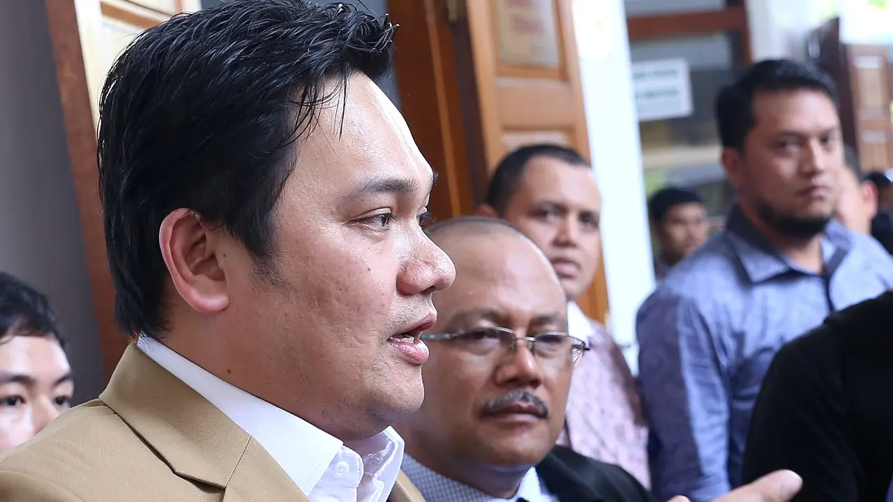 [Bintang] Farhat Abbas 