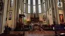 Diorama menghiasi bagian dalam Gereja Katedral jelang perayaan Natal, Jakarta, Rabu (22/12/2021). Gereja Katedral Jakarta memperketat penerapan protokol kesehatan selama ibadah Natal 2021. (Liputan6.com/Angga Yuniar)