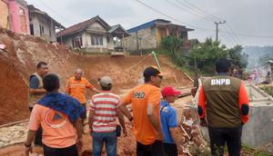 BPBD Kebupaten Lebak mencatat, ada lima orang dilaporkan meninggal dunia dan ribuan rumah terdampak bencana hidrometeorologi berupa banjir, longsor, dan tanah bergerak. (Liputan6.com/ Dok BPBD Lebak Banten)