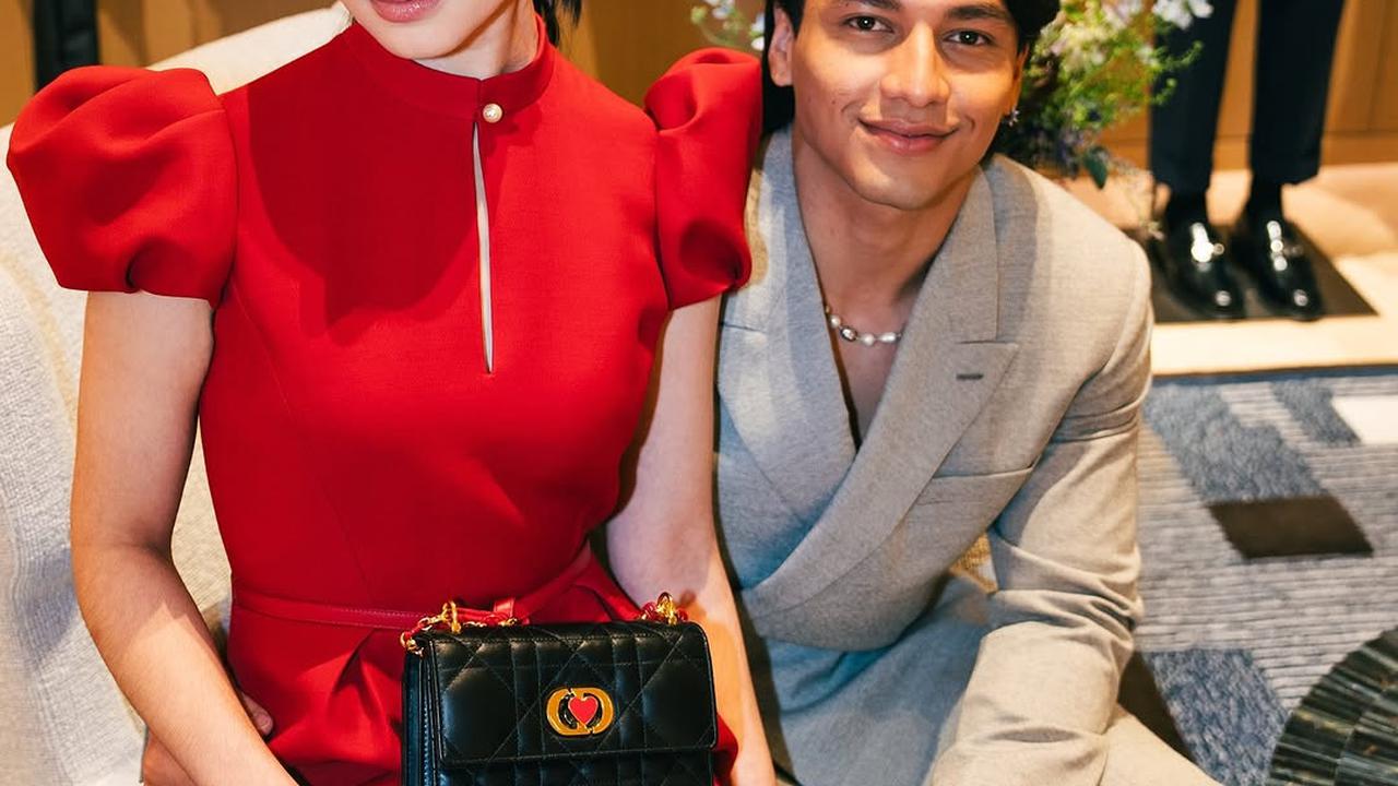 Penampilan Ameera Khan Bikin Salah Fokus saat Digandeng Jefri Nichol, Pacaran Romantis di Malaysia