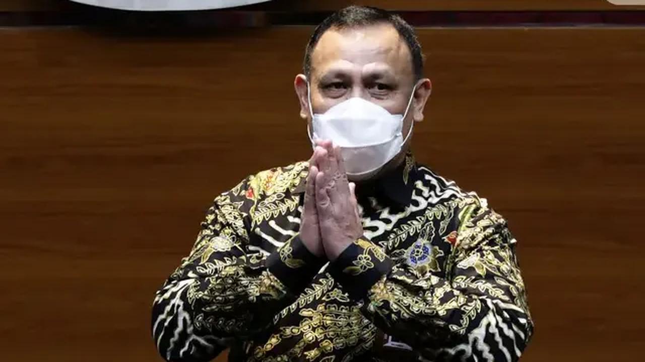 &nbsp;Firli mempersilakan para caleg, cakada, maupun capres untuk terus kampanye dan menyampaikan visi misi ke depan. Namun demikian, Firli menegaskan jangan menghentikan KPK dalam memberantas korupsi.&nbsp;