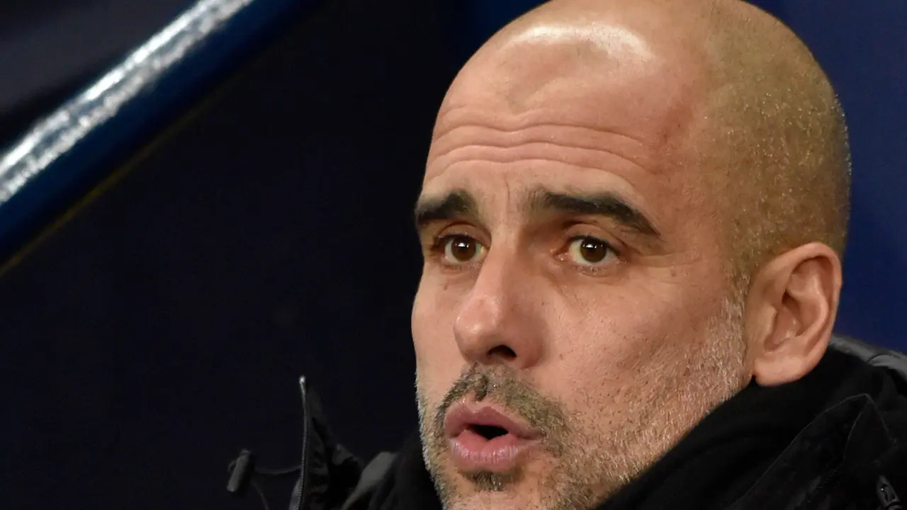 Ekspresi Pep Guardiola Saat Manchester City Dikalahkan MU