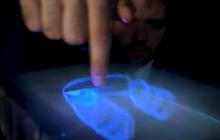 VIDEO Memukau Seperti di Film 'Iron Man', Hologram 3D Kini Bisa Disentuh dan Diraba