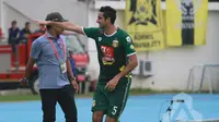 Otavio Dutra usai mencetak gol ke gawang Mitra Kukar / PT. GTS