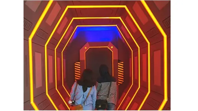Di Blockbuster Museum Surabaya ini terdiri dari beberapa ruangan dengan tema berbeda-beda.