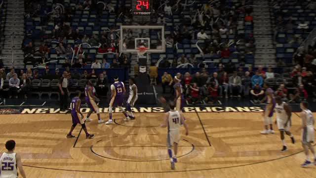 Berita video game recap NBA 2017-2018 antara Sacramento Kings melawan New Orleans Pelicans dengan skor 114-103.