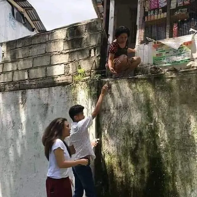 6 Lokasi Warung di Ketinggian Ini Nyeleneh, Bikin Pembeli Kesusahan
